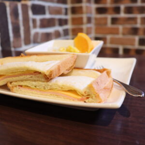 ホットサンド(朝限定） ハムチーズ